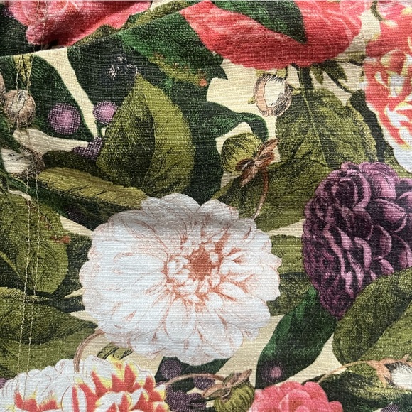 Elevenses Anthropologie Green Pink Cotton Floral Tapestry Shorts Size 0 Summer - Picture 3 of 10